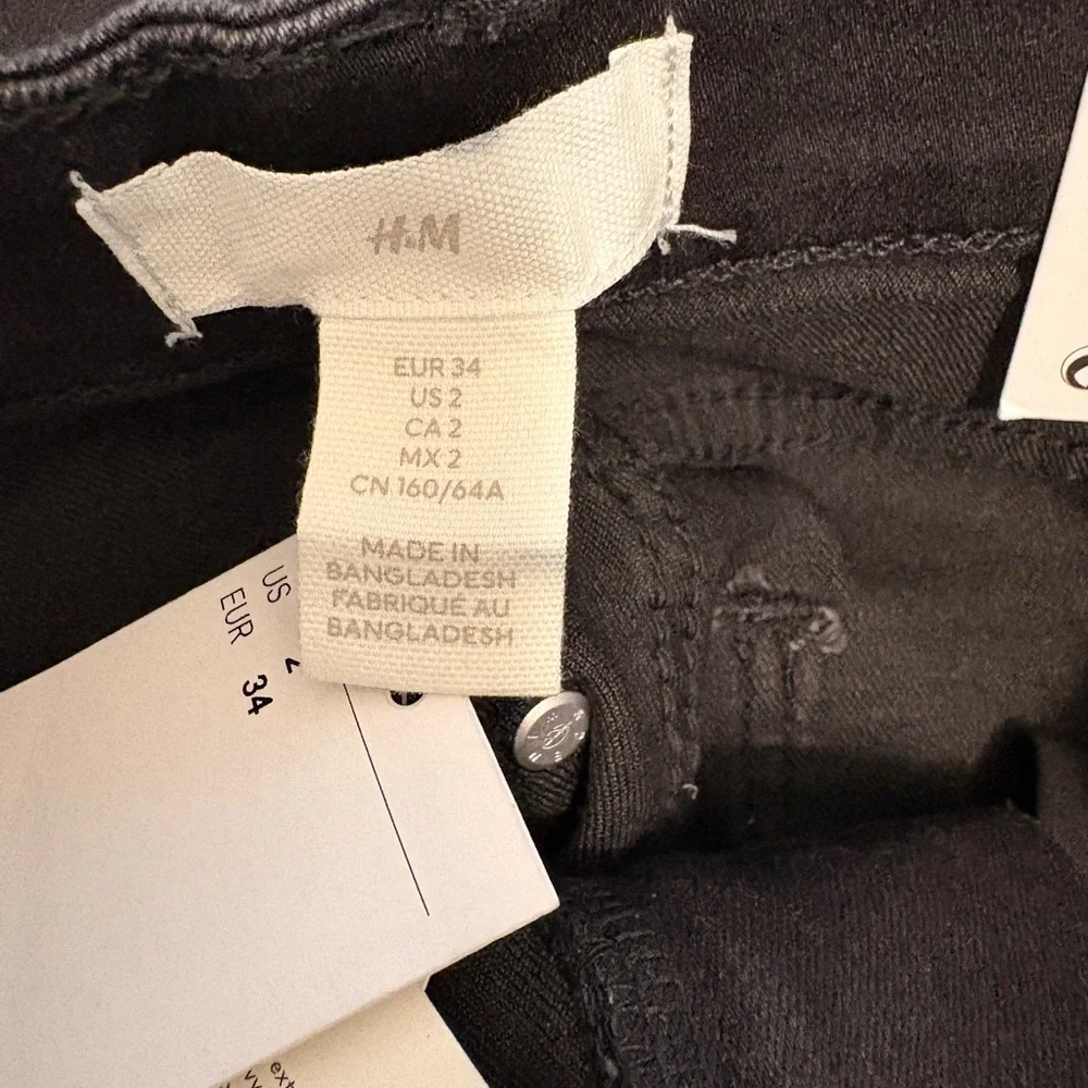 H&M Women’s Skinny Jeans in Black - Picture 4 of 4